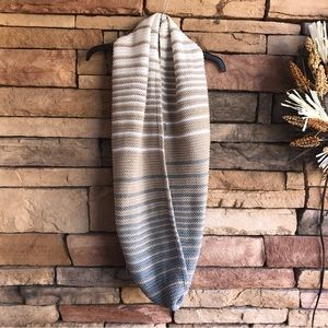 Calvin Klein cream tan gray knit infinity loop scarf NWT